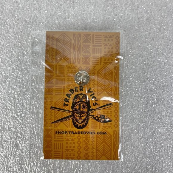 Trader Vics San Jose Airport SJC Compass Rose Enamel Tiki Lapel Pin Exclusive - Picture 4 of 6